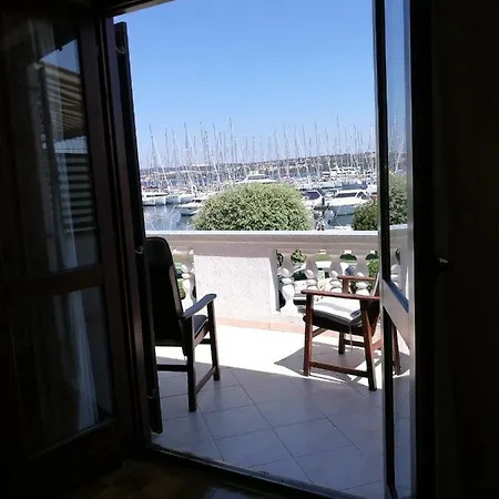 Novakovic ゲストハウス ビオグラード・ナ・モル